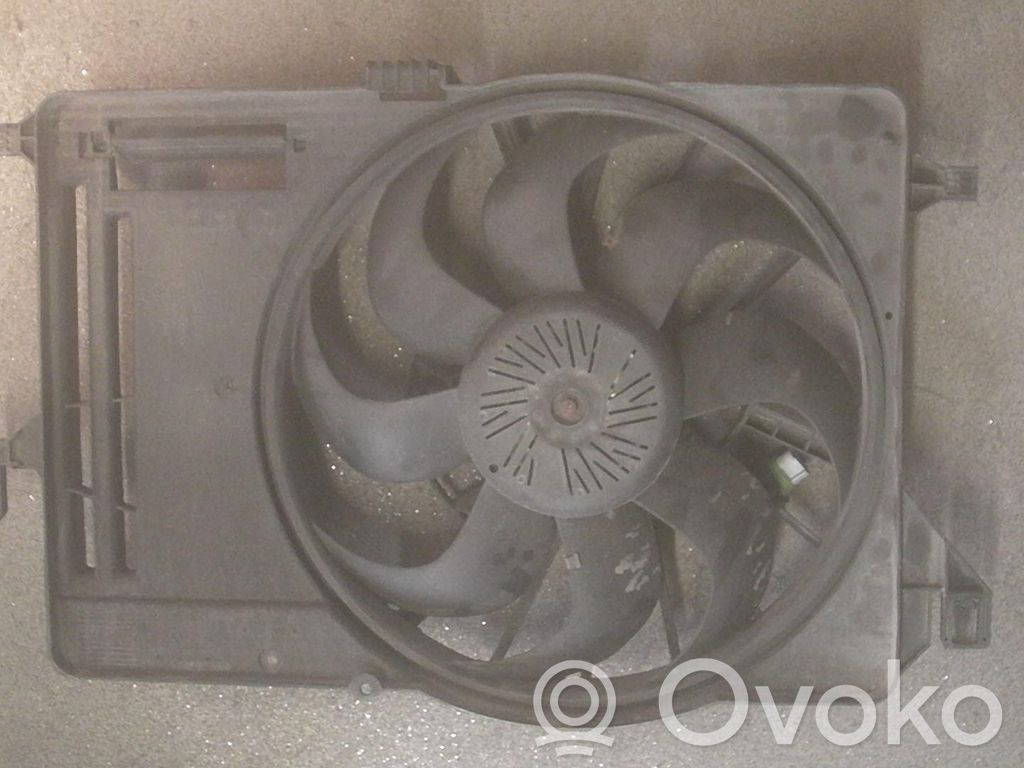 Ford C-MAX II Elektrisks radiatoru ventilators 