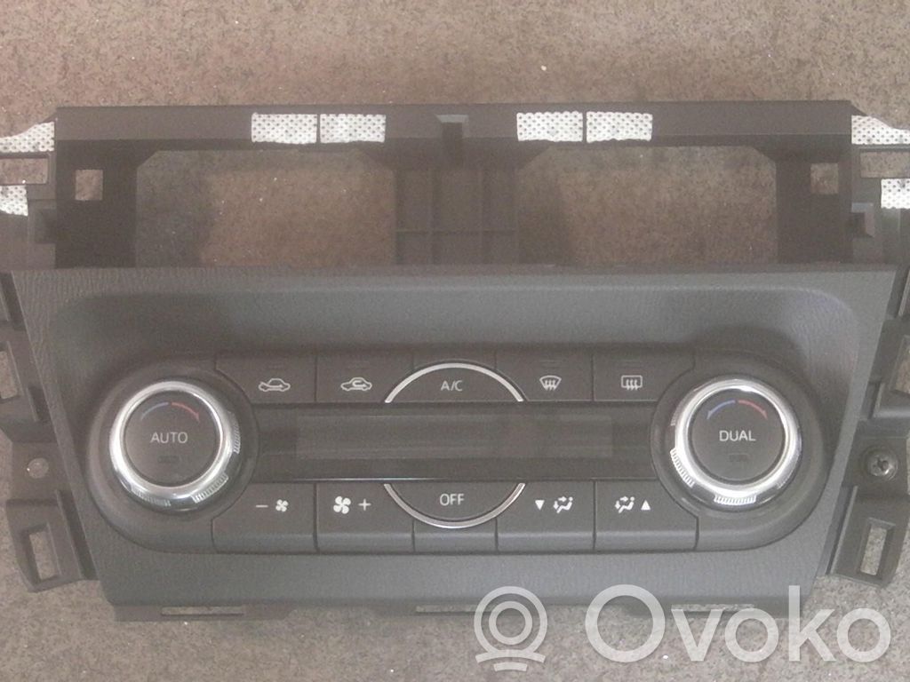 Mazda 3 III Climate control unit 