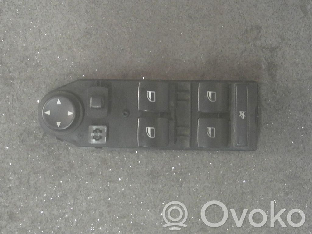 BMW 5 E60 E61 Electric window control switch 
