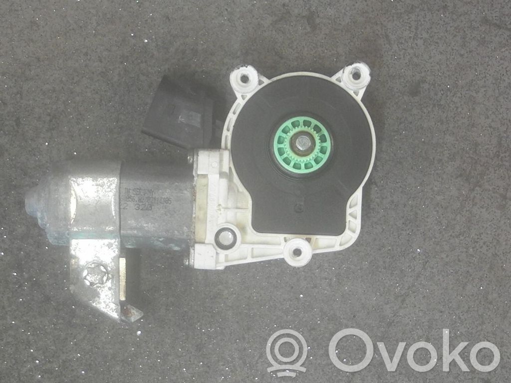 BMW 5 E60 E61 Motor del regulador de la ventanilla de la puerta delantera 