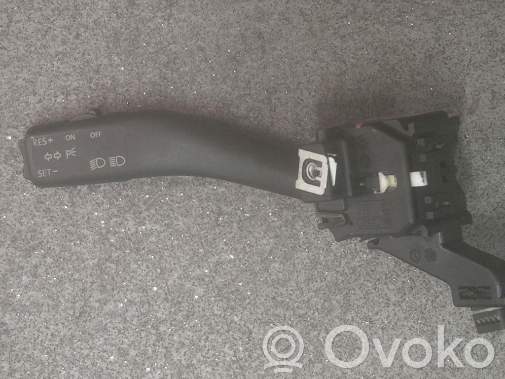 Volkswagen Touran I Wiper turn signal indicator stalk/switch 