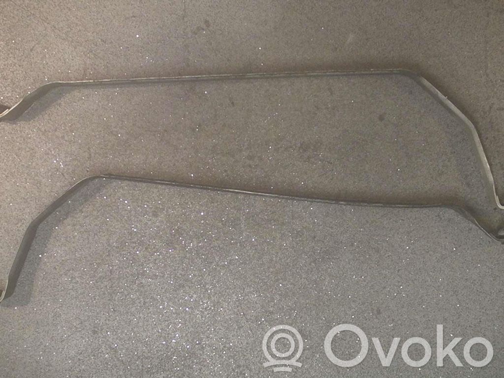 BMW 5 F10 F11 Polttoainesäiliön kannake 