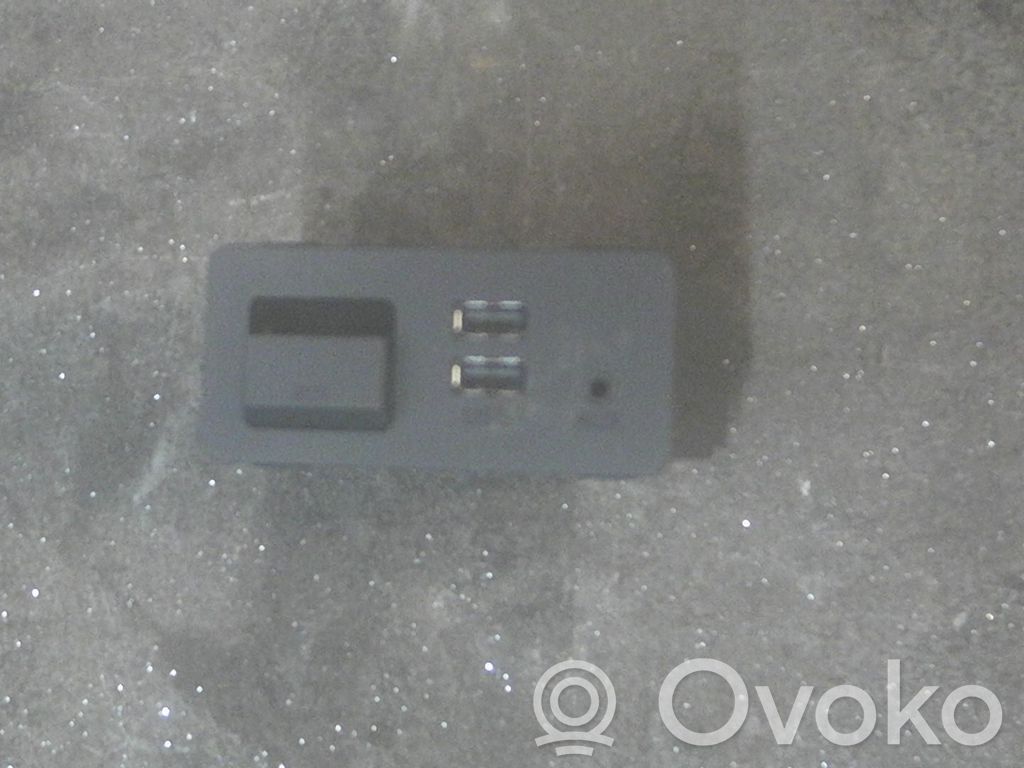 Interrupteur d’éclairage   D09H669U0