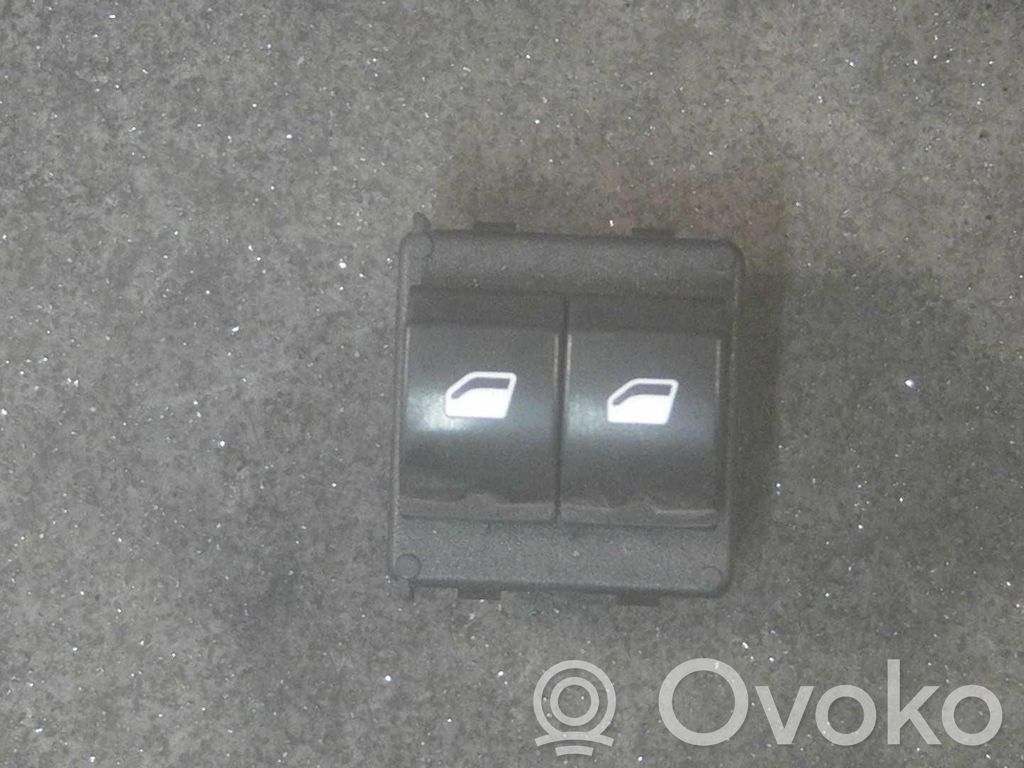 Citroen C4 Cactus Przyciski szyb 