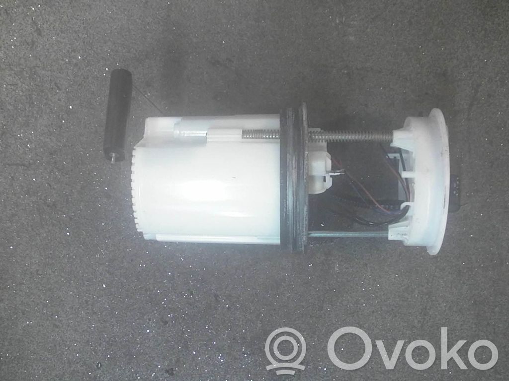 Volkswagen Up Pompă combustibil în rezervor 