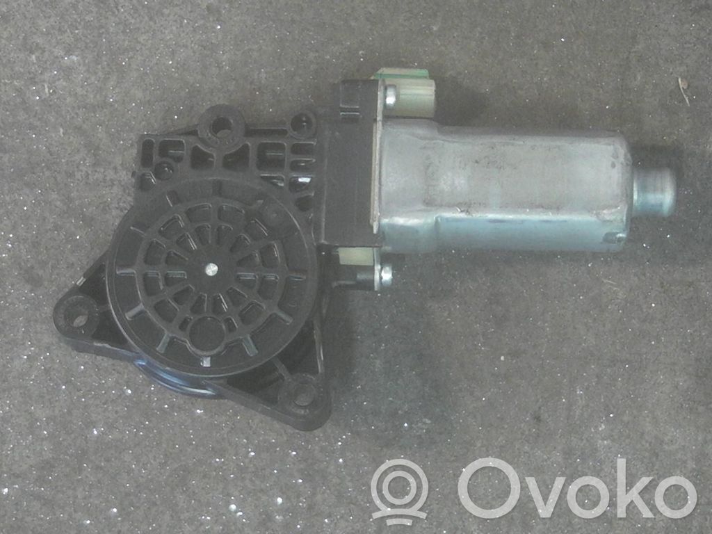 KIA Carens II Motor macara geam ușă față 