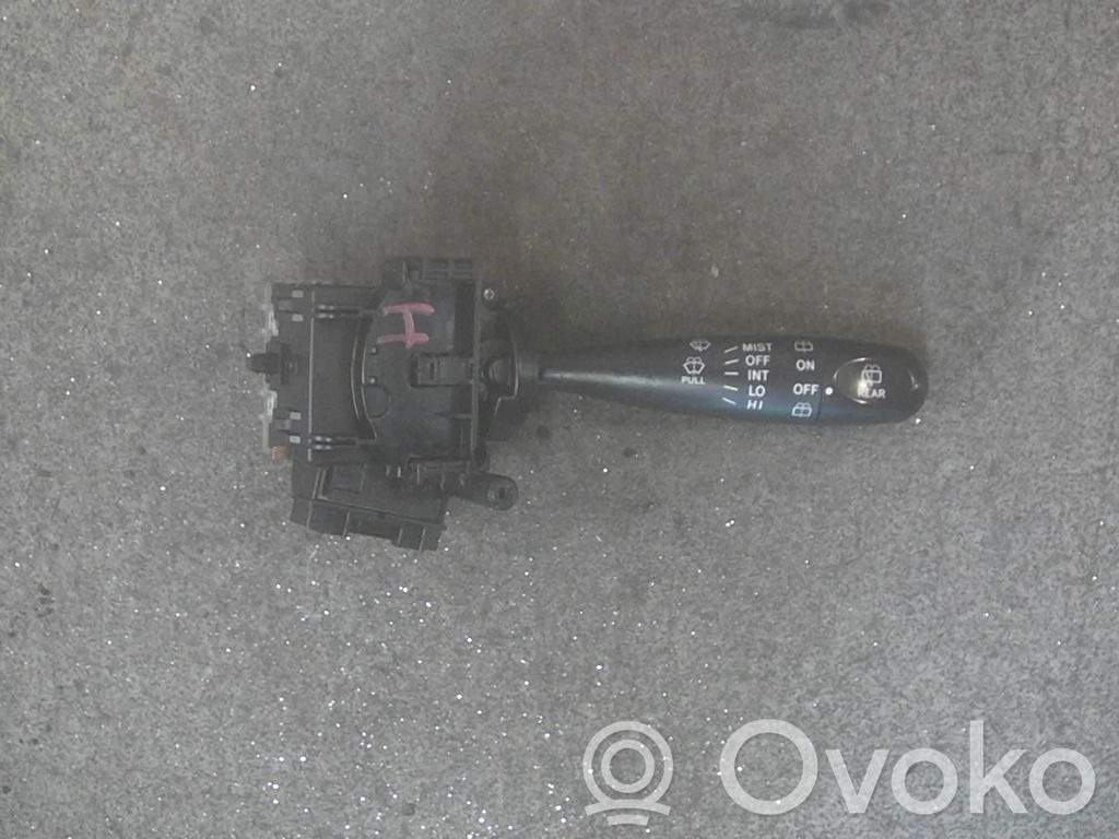 Toyota Yaris Verso Rokturu komplekts 
