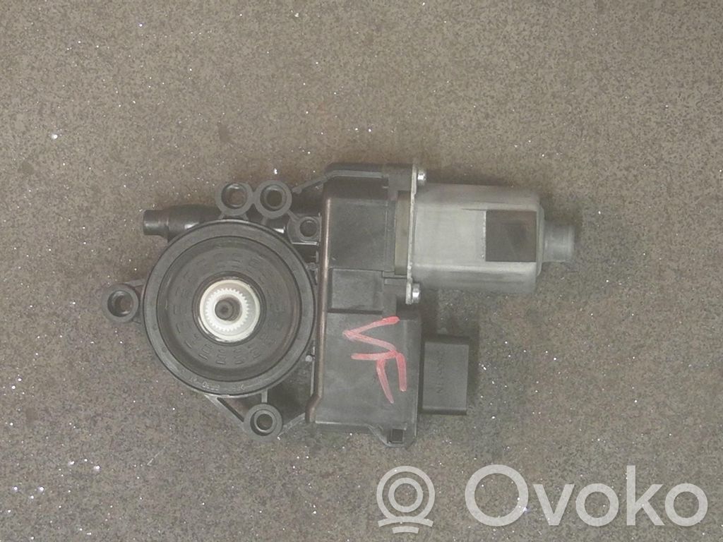 Hyundai i40 Motor macara geam ușă față