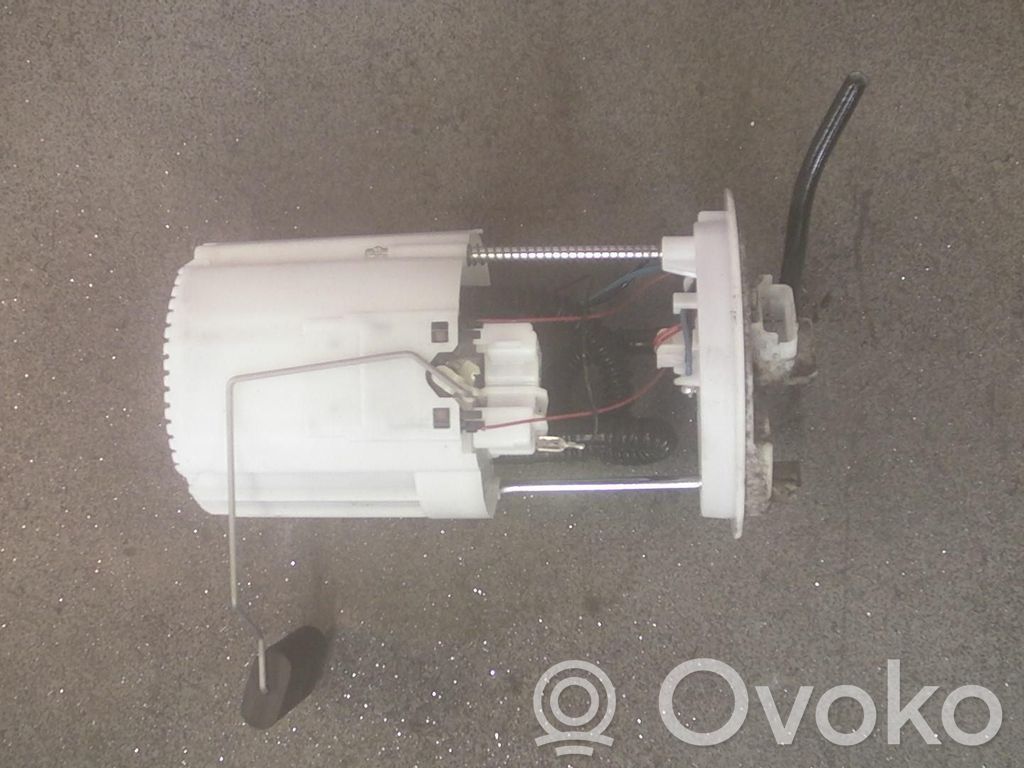 Bomba interna de combustible