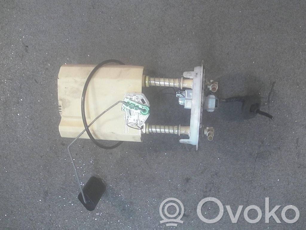 Polttoainesäiliön pumppu