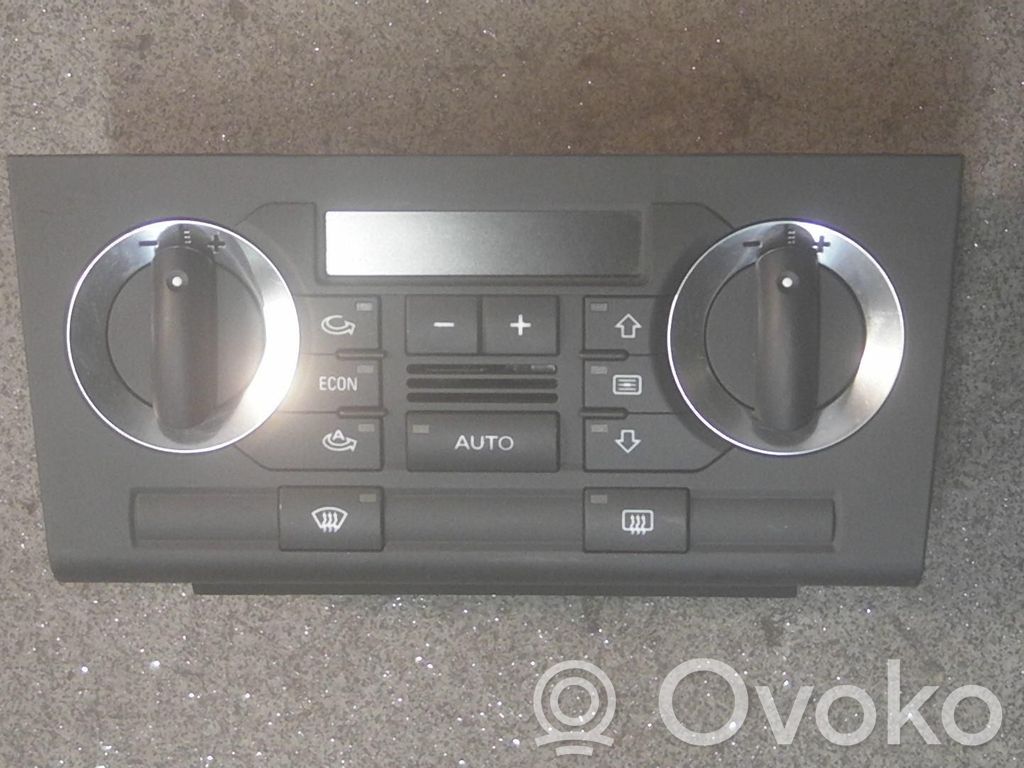 Unitate control climatizare   8P0820043M