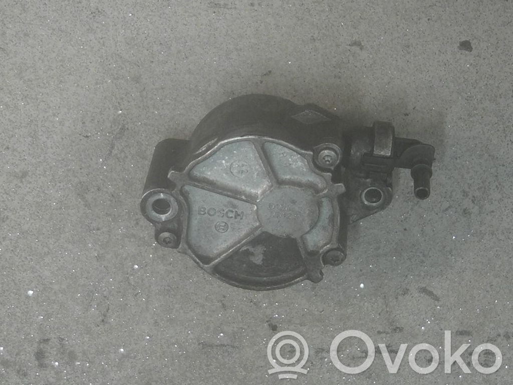 Vacuum pump