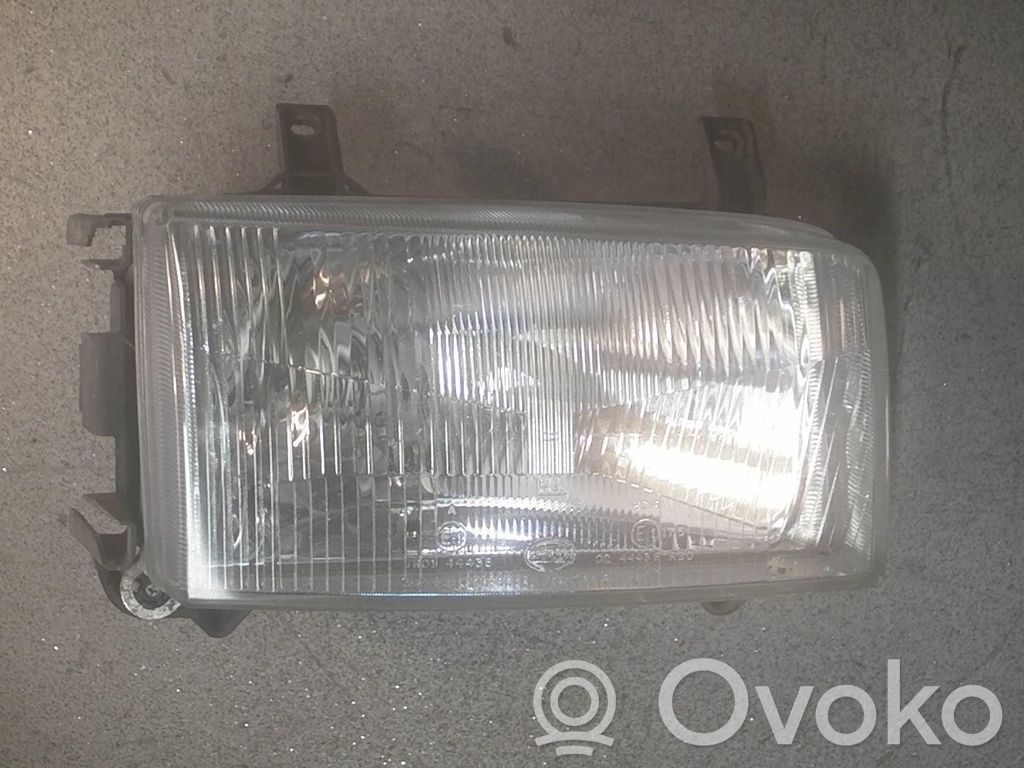 Volkswagen Transporter - Caravelle T4 Headlight/headlamp 