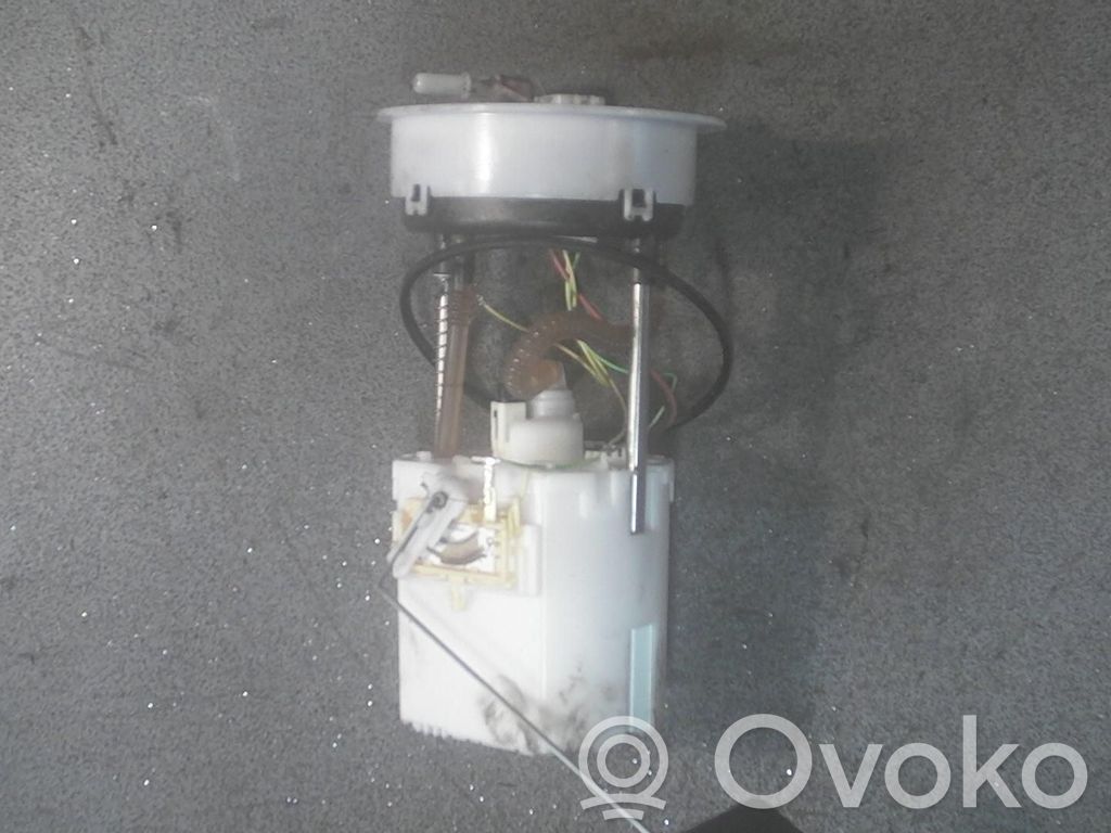 Bomba interna de combustible   1510073KA0