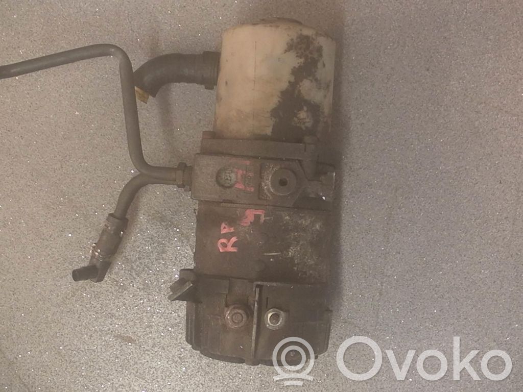 Citroen Saxo Power steering pump 