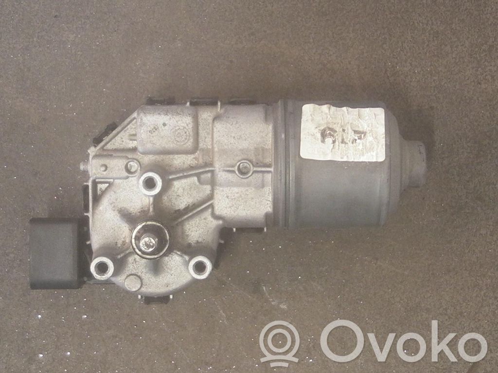 Volkswagen PASSAT B5.5 Motor ștergător 