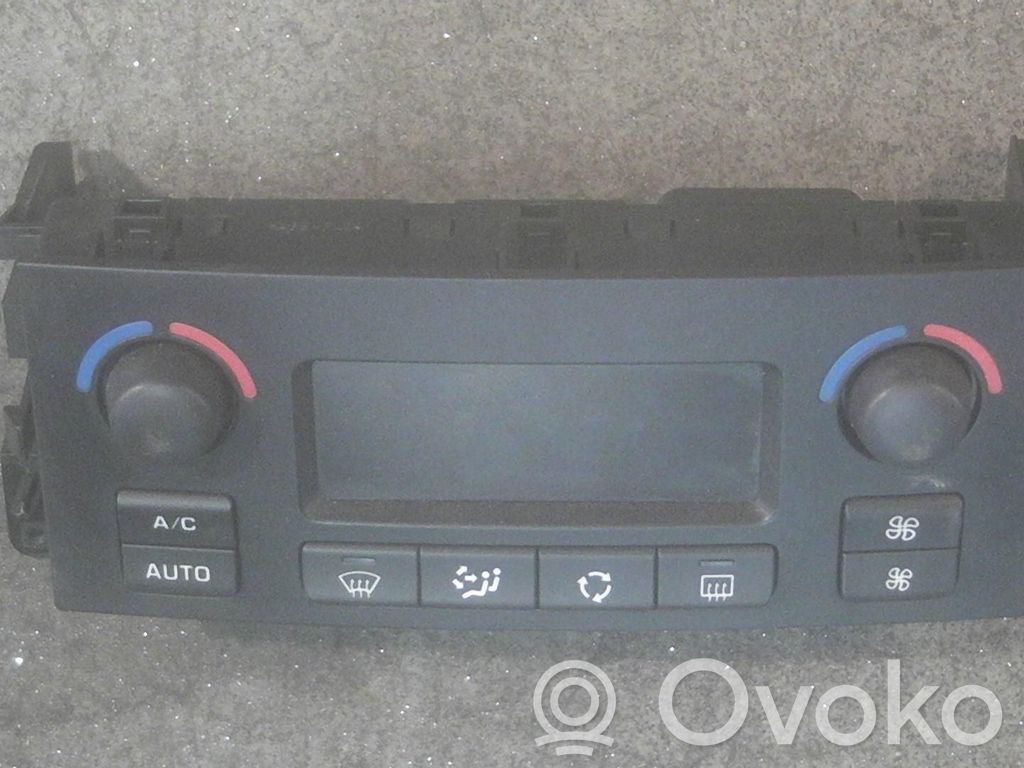 Peugeot 207 Climate control unit 