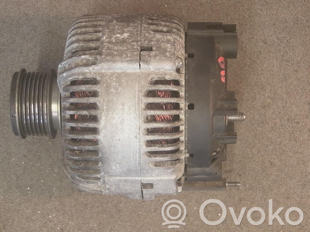 Volkswagen PASSAT B6 Alternador