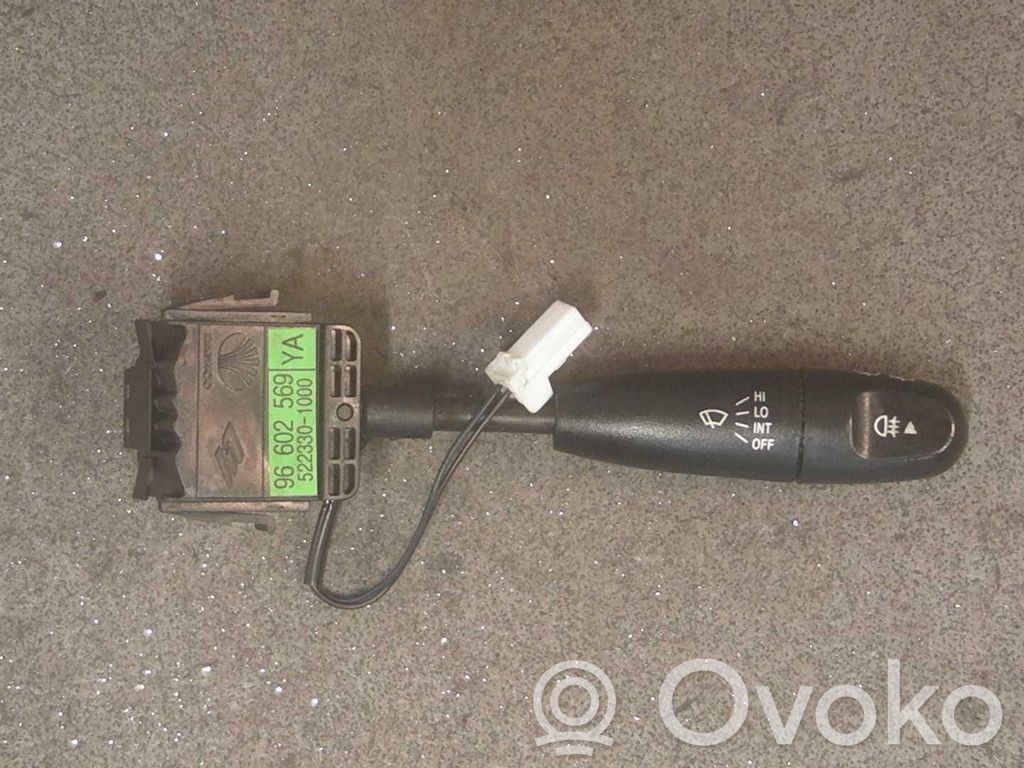 Chevrolet Matiz Commodo, commande essuie-glace/phare 