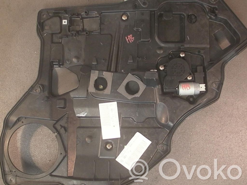 Motor del regulador de la ventanilla de la puerta delantera