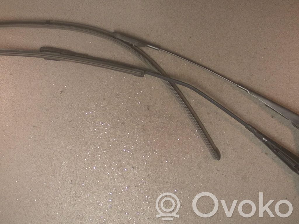 Opel Corsa D Bras d'essuie-glace avant