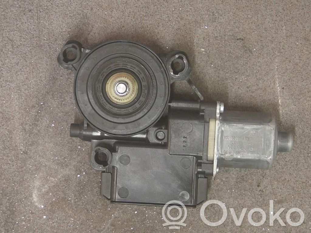 Volkswagen Polo V 6R Motor macara geam ușă față 