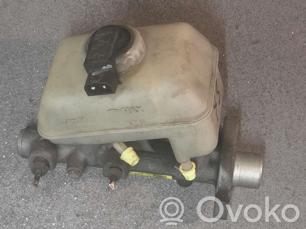 Volvo 940 Pääjarrusylinteri 