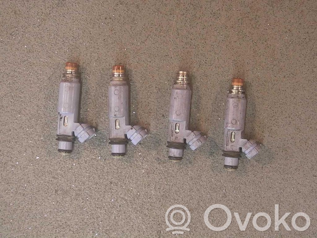 Inyector de combustible   4STK398042225DENSO