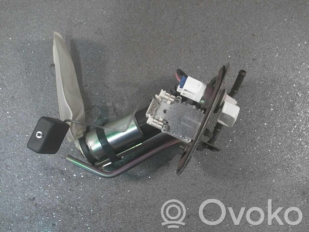 Mazda 323 Bomba interna de combustible 
