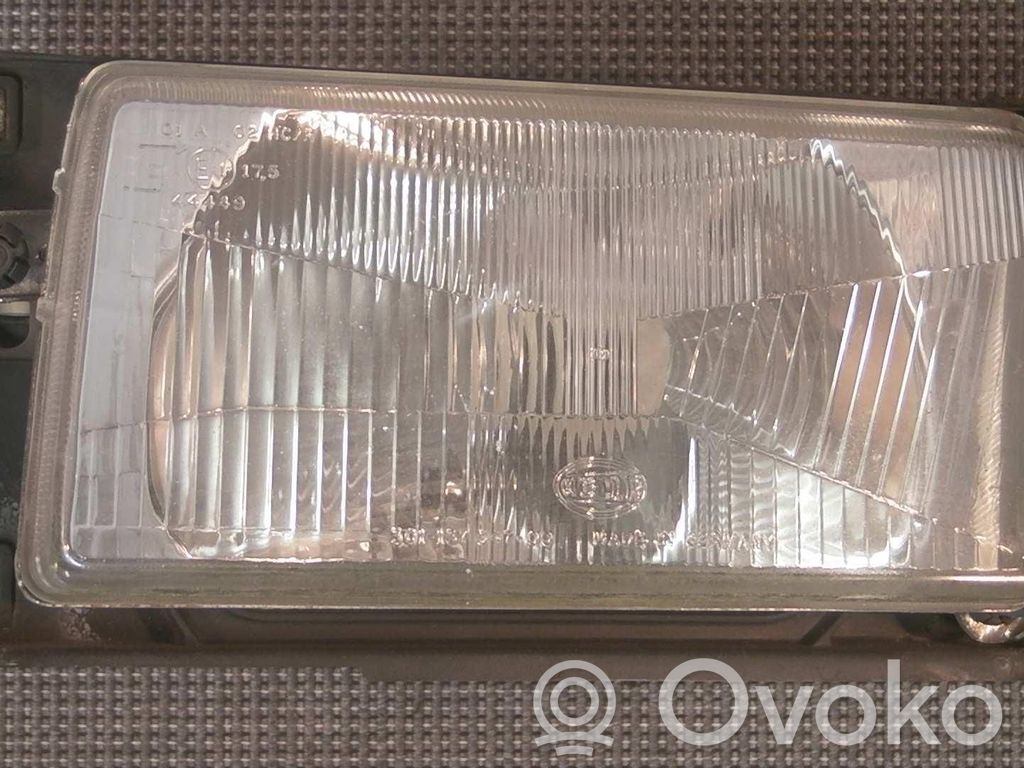 Volkswagen Polo II 86C 2F Headlight/headlamp 