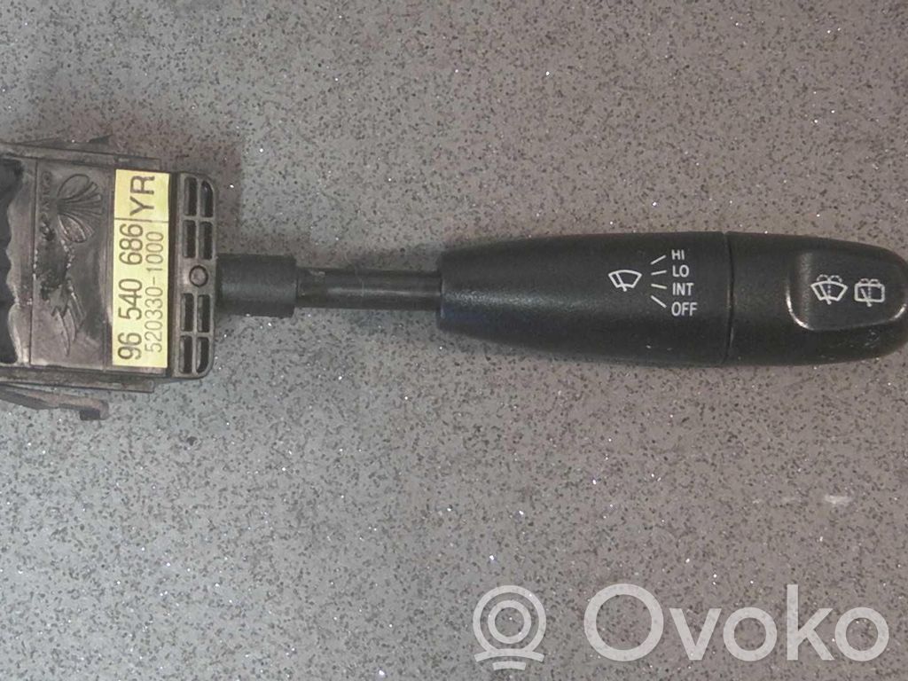 Chevrolet Kalos Commodo, commande essuie-glace/phare 