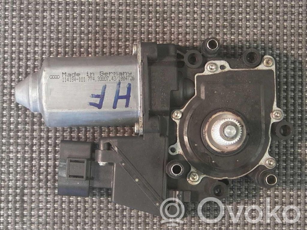 Motor del regulador de la ventanilla de la puerta delantera