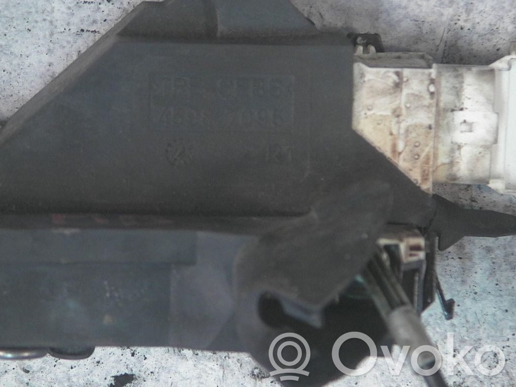 Citroen C4 I Keskuslukituksen moottori 