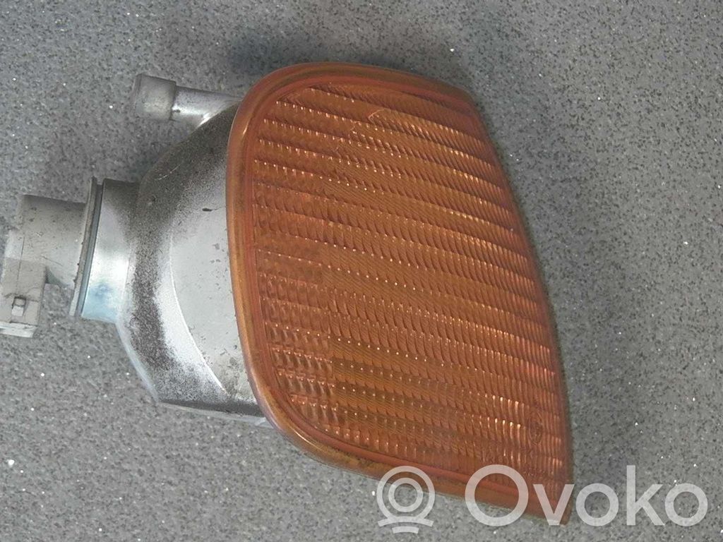 Volkswagen Polo III 6N 6N2 6NF Front indicator light 