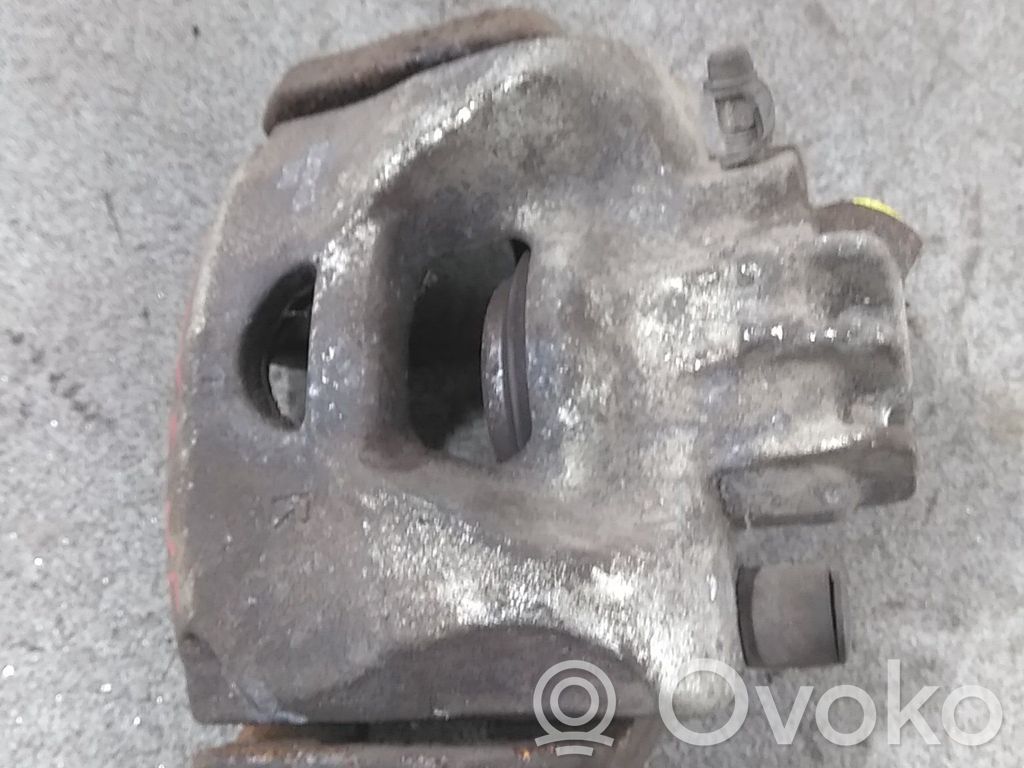 Citroen C4 II Zacisk hamulcowy przedni 