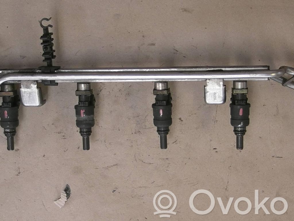 Skoda Octavia Mk1 (1U) Inyector de combustible 