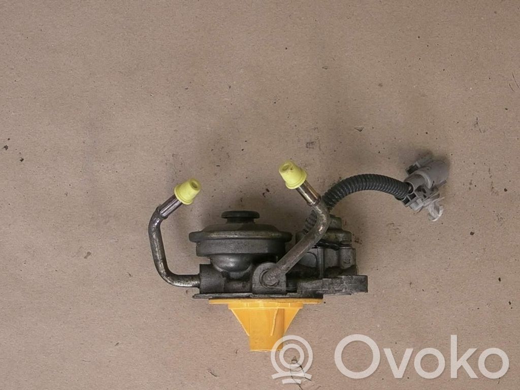 Toyota Yaris Alloggiamento del filtro del carburante