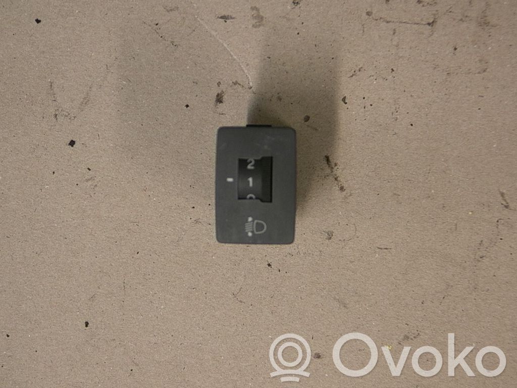 Bouton commande réglage hauteur de phares