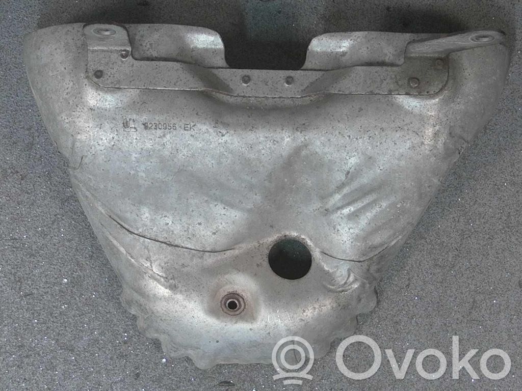 Opel Vectra C Osłona termiczna rury wydechowej 