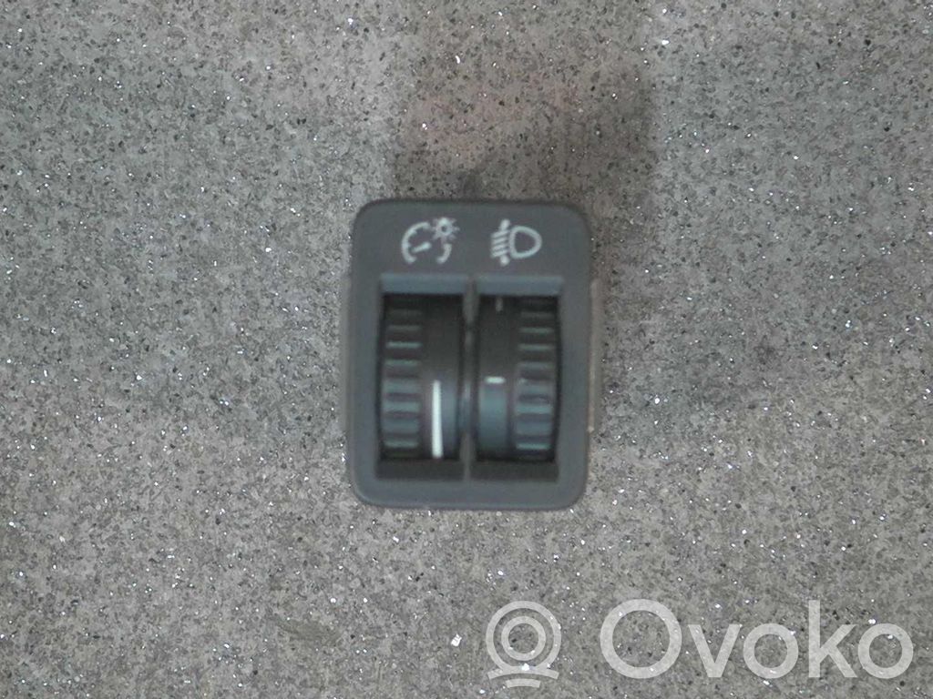 Bouton commande réglage hauteur de phares