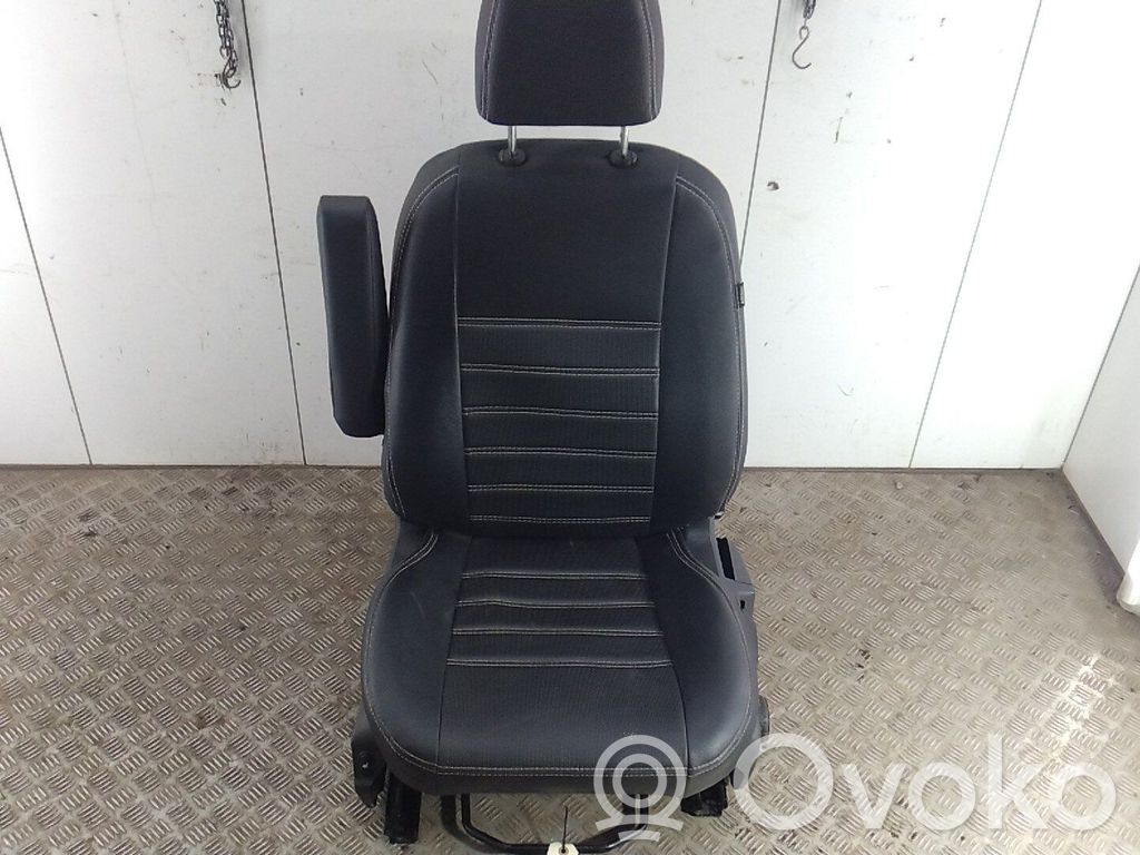 Kuljettajan istuin   2627362,BK21V611D11AC