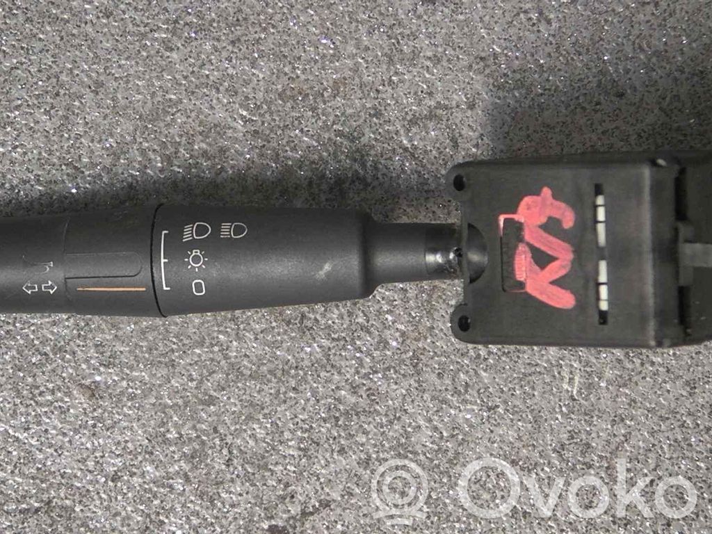 Peugeot 106 Interruptor/palanca de limpiador de luz de giro 