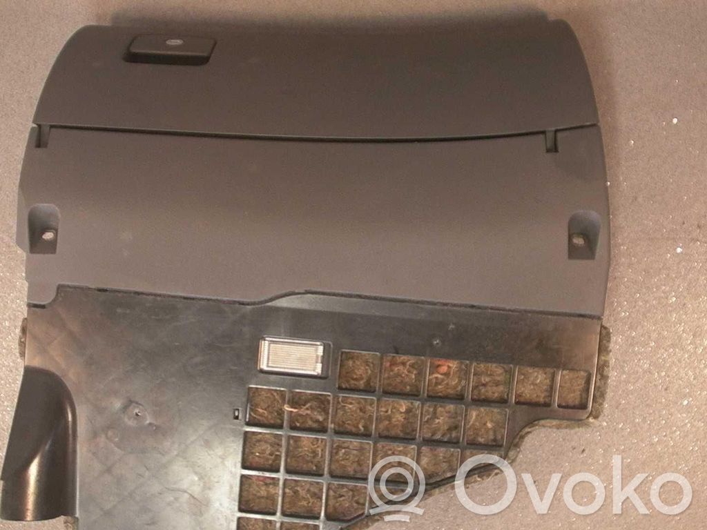 Compartimiento/consola central del panel