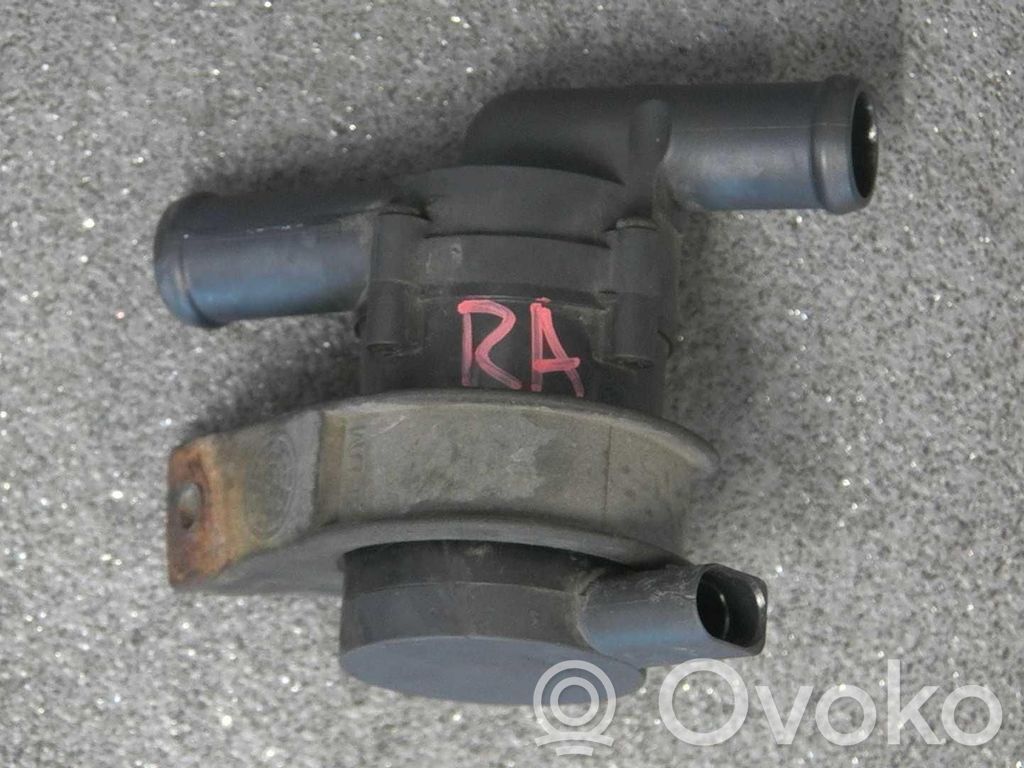 Volkswagen PASSAT B5.5 Pompa cyrkulacji / obiegu wody 