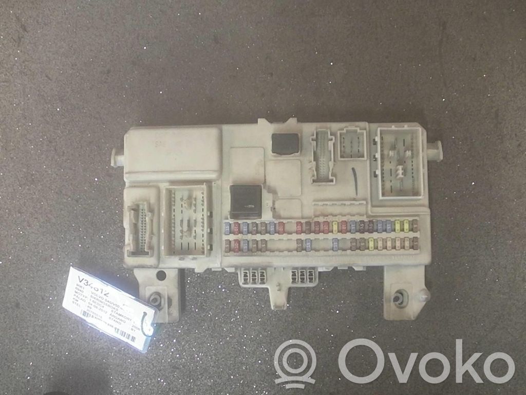 Volvo S40 Fuse module 
