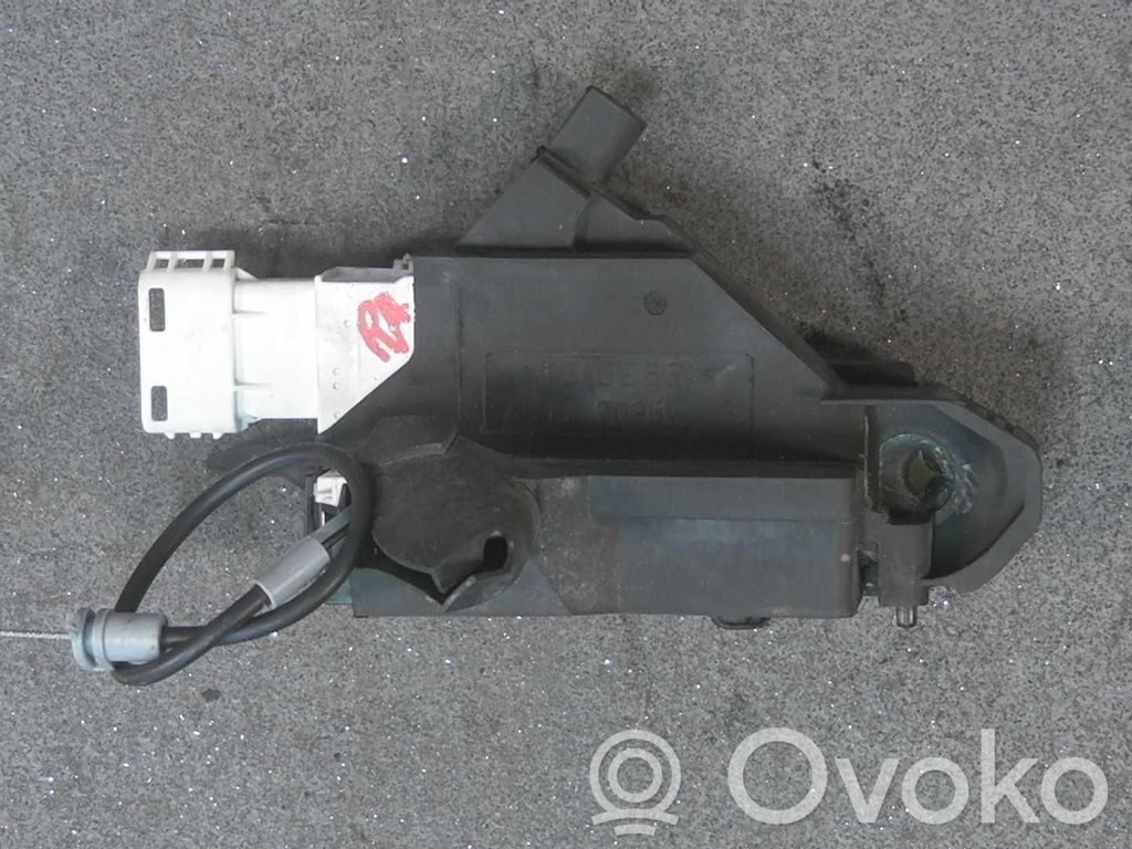 Citroen C4 I Keskuslukituksen moottori 