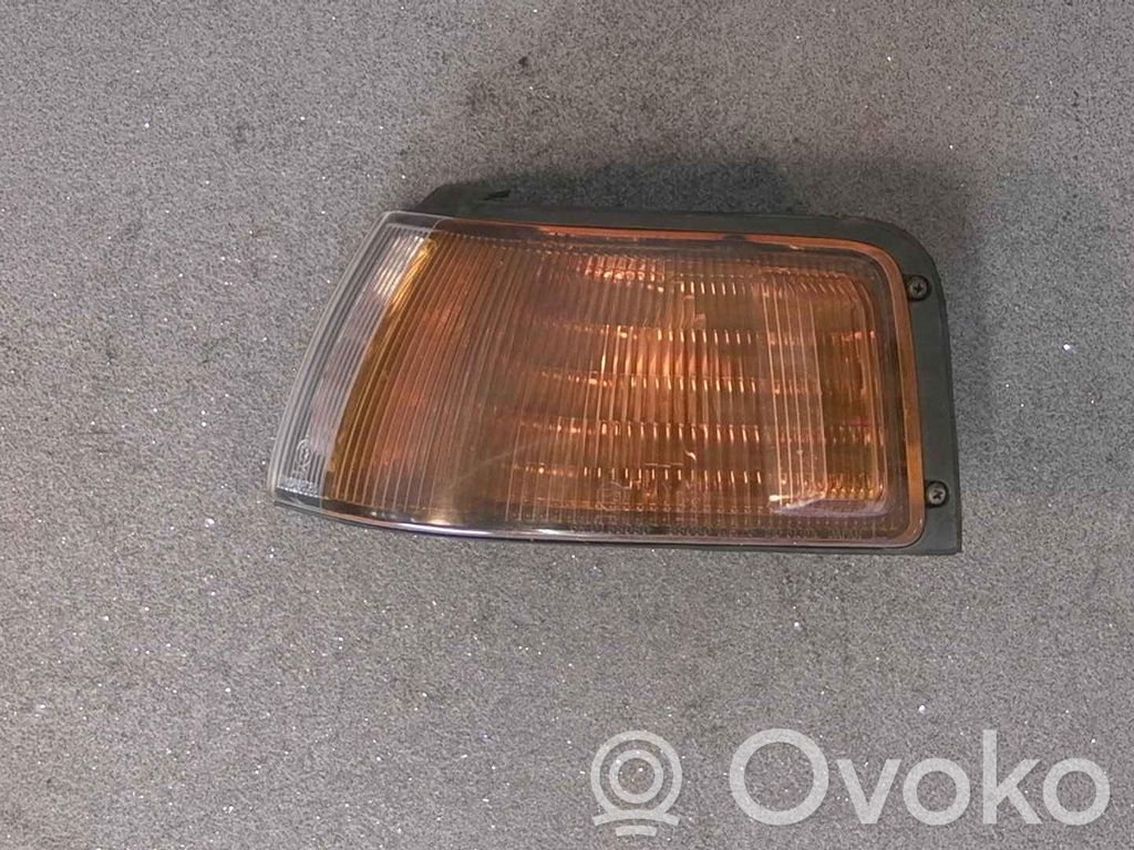 Front indicator light   ORANGE