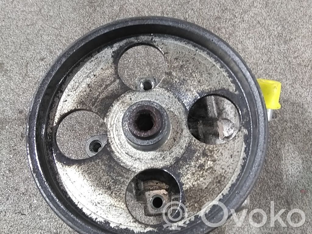 Peugeot Bipper Power steering pump 