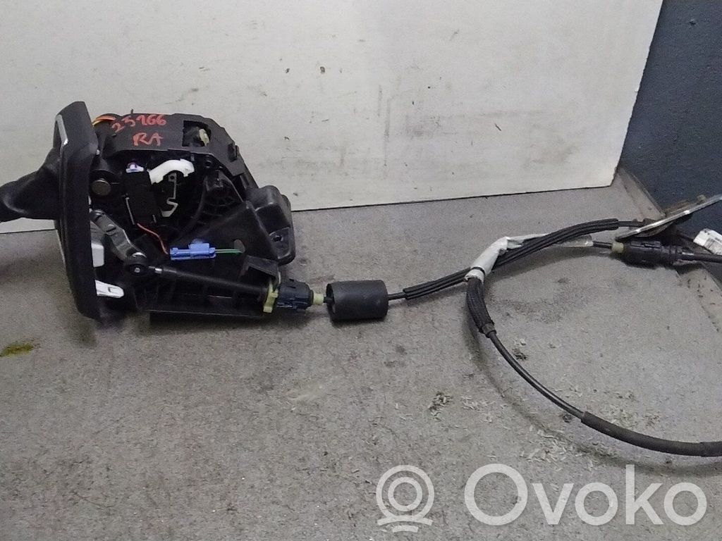 Gear selector   2553320,2660234