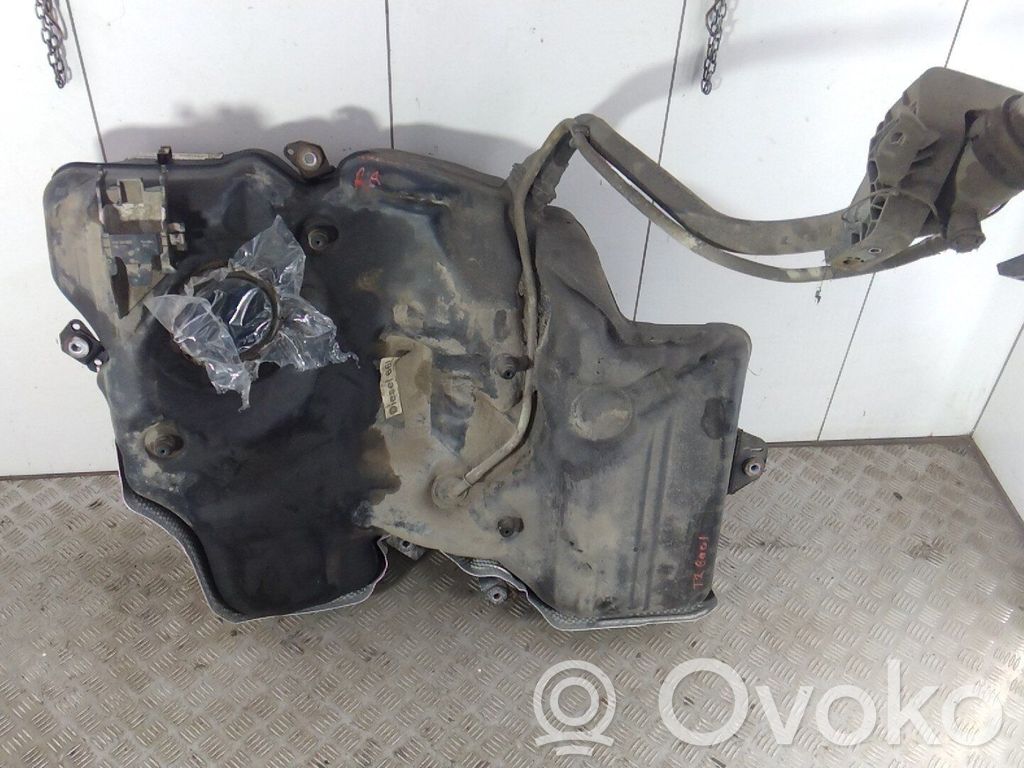 Volkswagen PASSAT B8 Polttoainesäiliö 